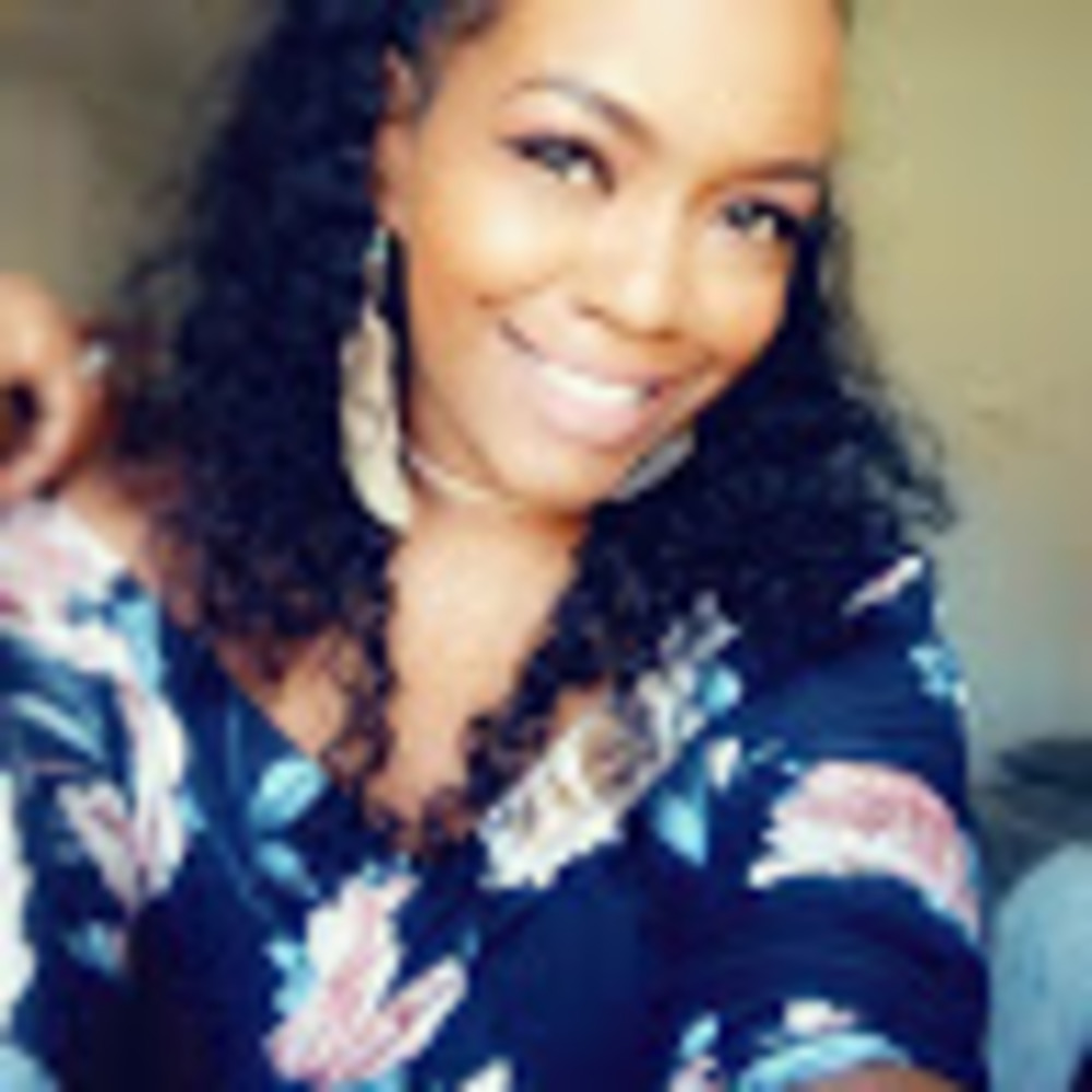 Meet your Posher, Auria